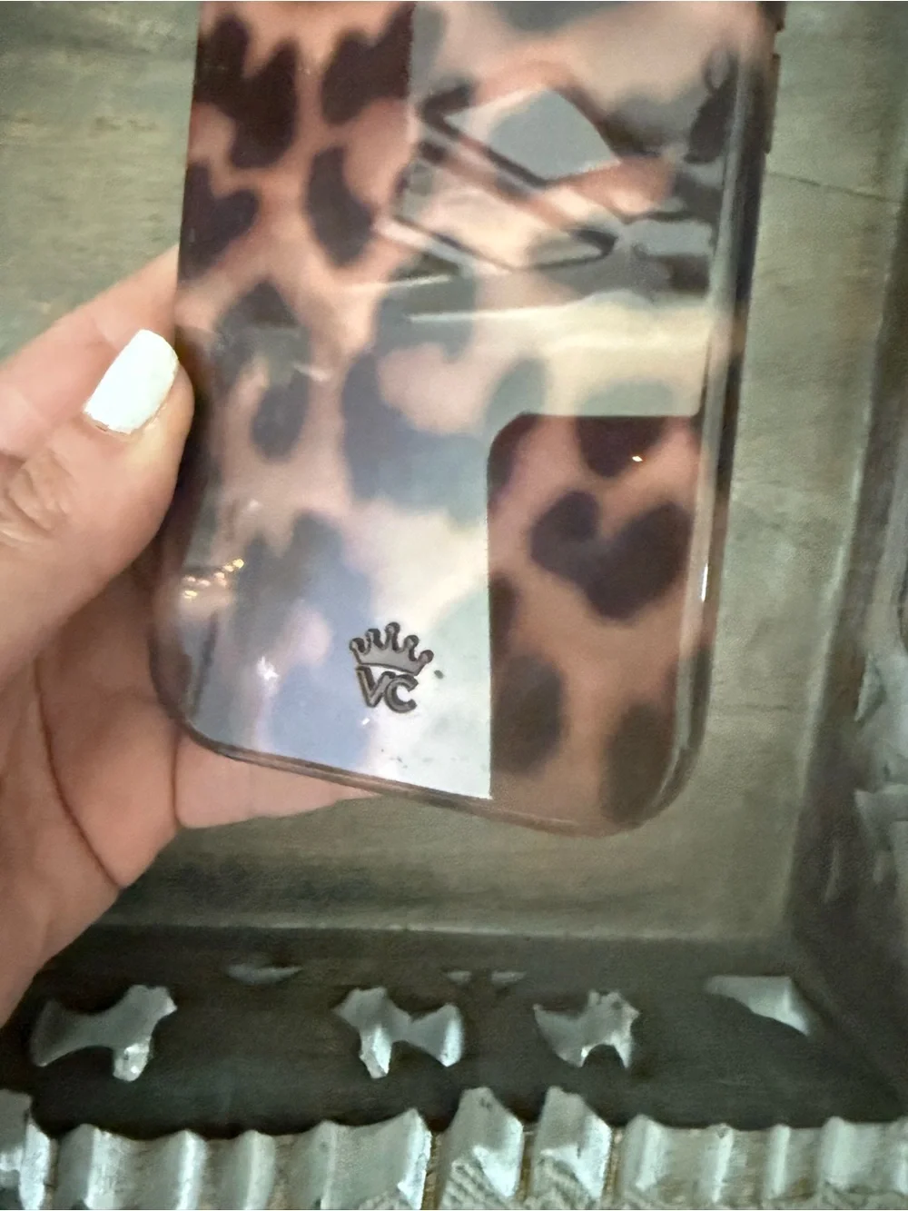 Velvet Caviar IPhone 16 Pro It Girl Leopard